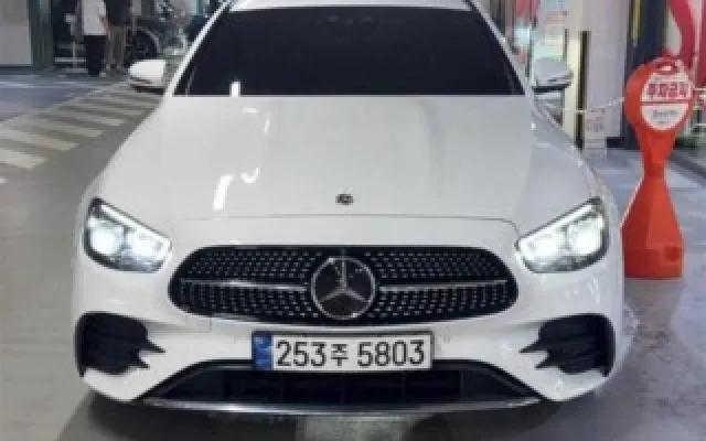 GV80일렉트리파이드 중고차 E-클래스 W213 E220d 4MATIC AMG라인 매물 사진 20 - 2023/02 94,404km